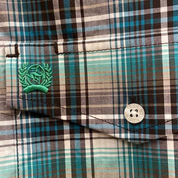 Mens 2xl cinch button down. (12/4) - Picture 3 of 4